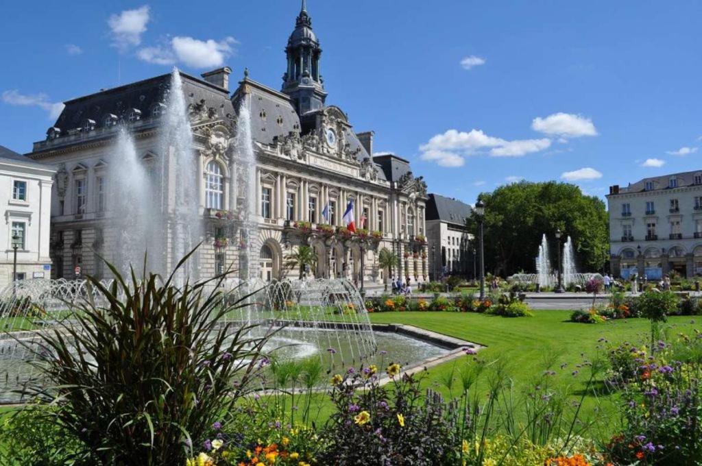 Le Balzac / Colbert - Bord De Loire Tours