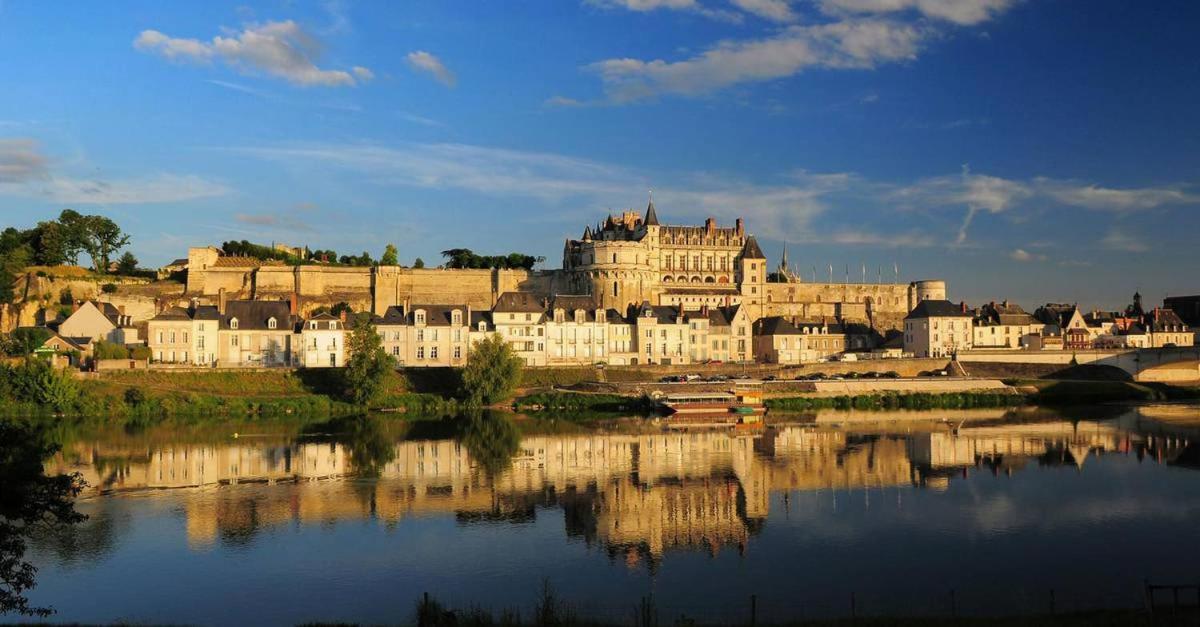 Le Balzac / Colbert - Bord De Loire *