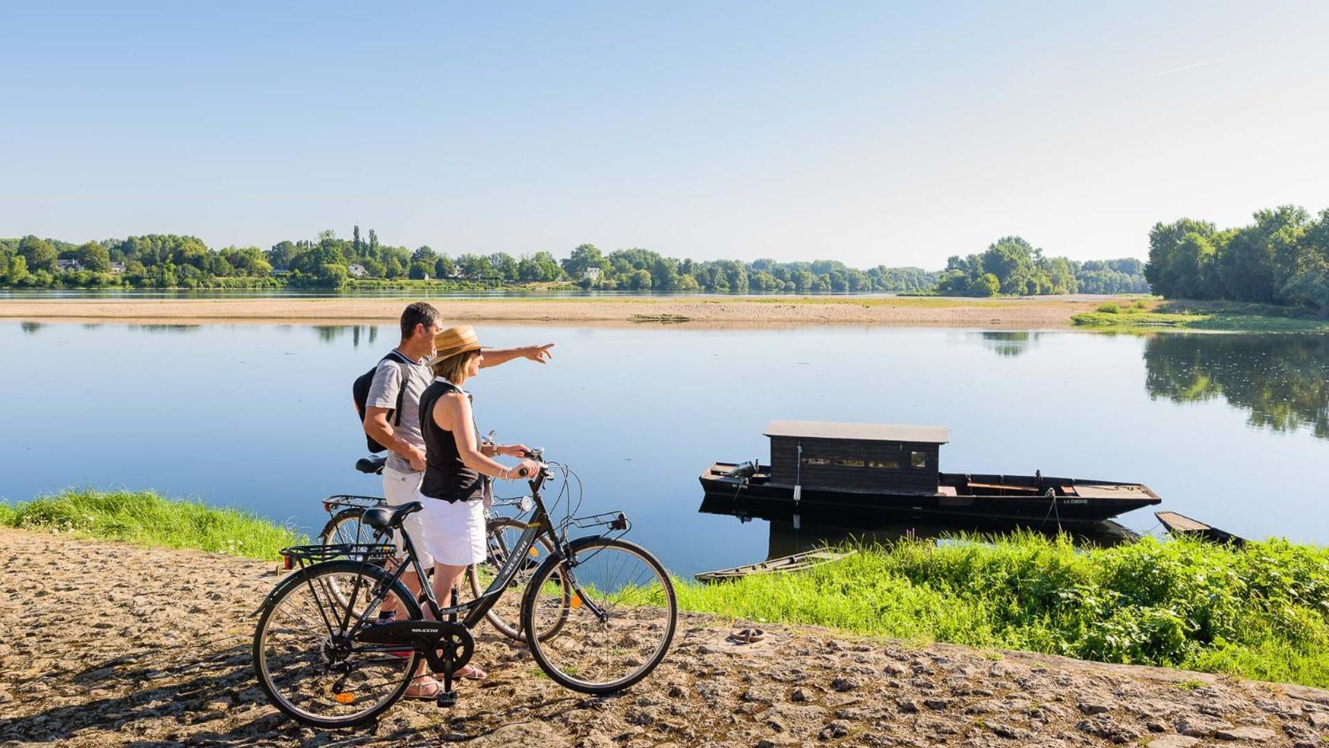 Le Balzac / Colbert - Bord De Loire * Tours