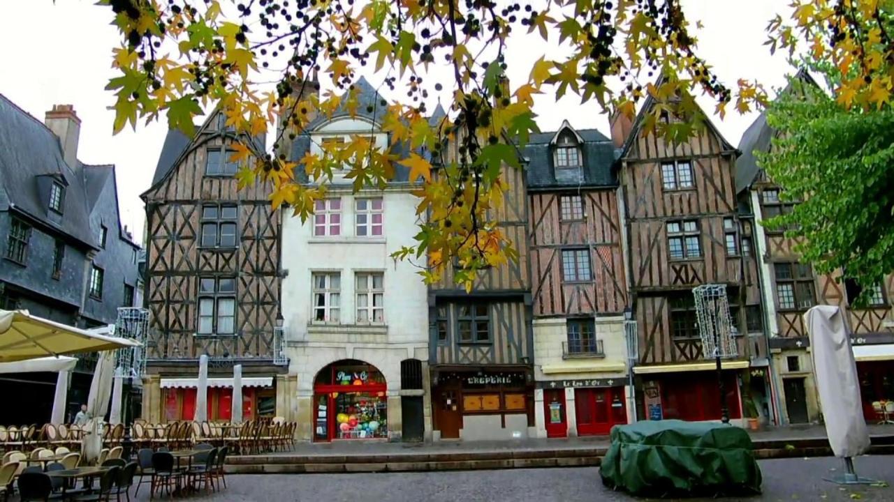 Le Balzac / Colbert - Bord De Loire Apartment